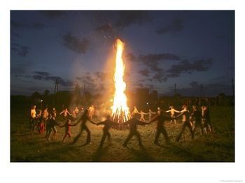 3f5a4fc5b541532f98ce29a325807f13--pagan-dancing.jpg